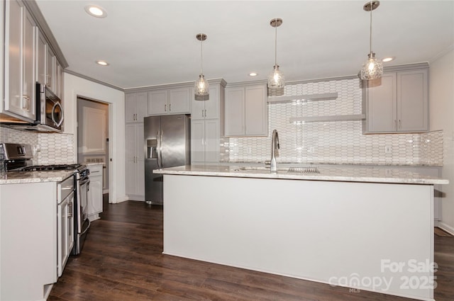 104 Gallarie Pl, Salisbury, NC 28144 - kitchen featuring stainless steel appliances, a sink, decorative backsplash, gray cabinetry, and recessed lighting