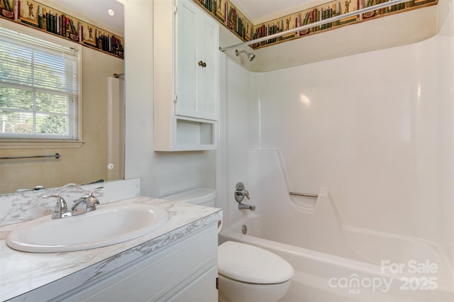 1940 12th St NE, Hickory, NC 28601 - full bath featuring toilet, washtub / shower combination, and vanity