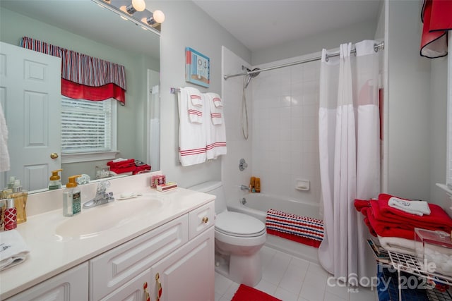 21216 Norman Shores Dr, Cornelius, NC 28031 - full bath featuring tile patterned floors, shower / tub combo, toilet, and vanity