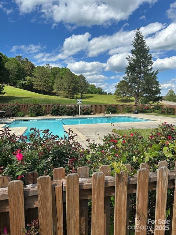 91 Meadows Station Dr Unit 50, Nebo, NC 28761 - photo 4