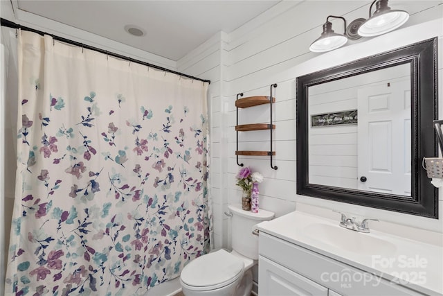 4916 Ritchie Rd, Lincolnton, NC 28092 - full bathroom with vanity, toilet, and a shower with curtain
