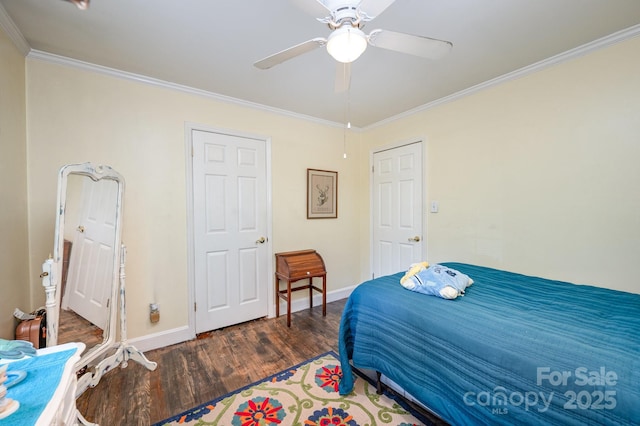 1115 Grovewood Dr, Charlotte, NC 28208 - bedroom featuring wood finished floors, crown molding, baseboards, and a ceiling fan
