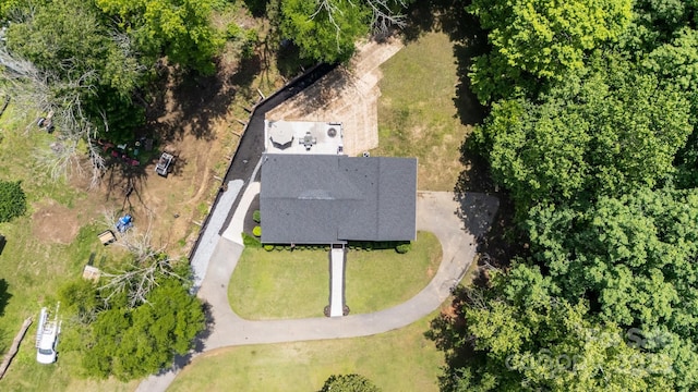 aerial view of property and surrounding area