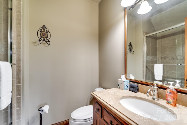 414 Trails End Rd, Bryson City, NC 28713 - full bathroom with vanity, toilet, and tiled shower