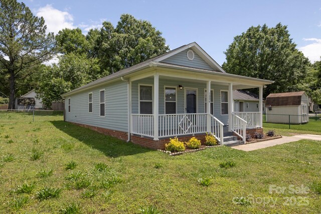 1004 Johnson St, Charlotte, NC 28206 - view of front of house with covered porch