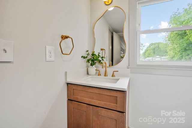 1000 Oakshade Ave, Kannapolis, NC 28083 - bathroom with vanity