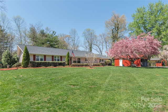 307 Tree Haven Blvd, Hendersonville, NC 28791 - view of front of home featuring a front yard