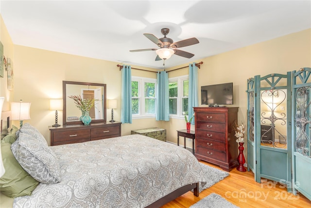 307 Tree Haven Blvd, Hendersonville, NC 28791 - bedroom with wood finished floors and ceiling fan