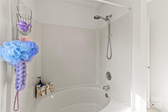 bathroom featuring shower / bathtub combination