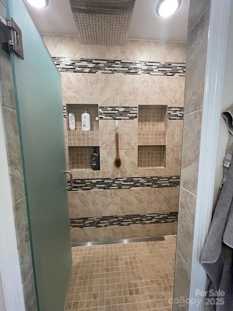 517 Grassy Creek Run, Chester, SC 29706 - bathroom with a stall shower