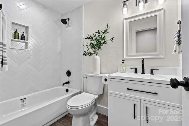 139 Elysian Dr, Mooresville, NC 28117 - full bathroom featuring wood finished floors, toilet, vanity, shower / tub combination, and baseboards