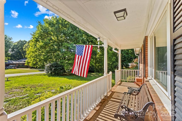 157 E Meadowview Dr, Statesville, NC 28625 - balcony featuring covered porch