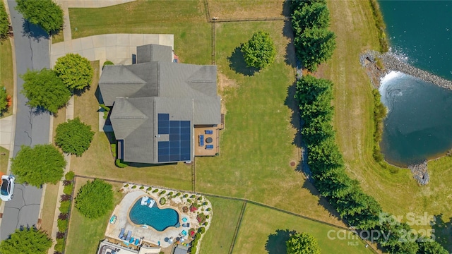 11333 Preservation Ln, Charlotte, NC 28278 - aerial view of a pool area and a large body of water