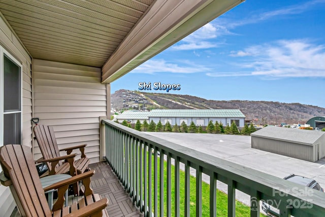 301 Pinnacle Inn Rd Unit 2210, Beech Mountain, NC 28604 - balcony featuring a mountain view
