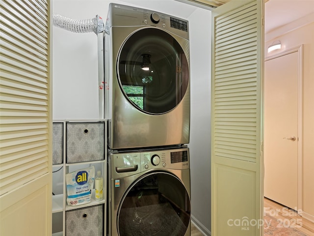 76 Shirley Dr, Maggie Valley, NC 28751 - laundry room with stacked washer / drying machine