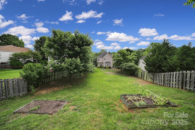 2017 White Cedar Ln, Waxhaw, NC 28173 - view of yard with a garden