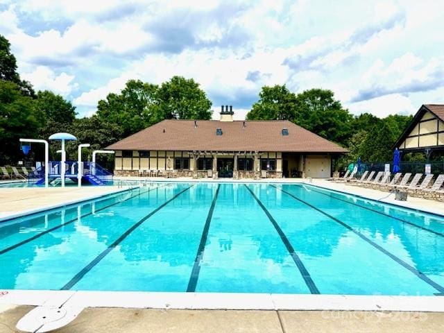 10008 King George Ln, Waxhaw, NC 28173 - view of community pool