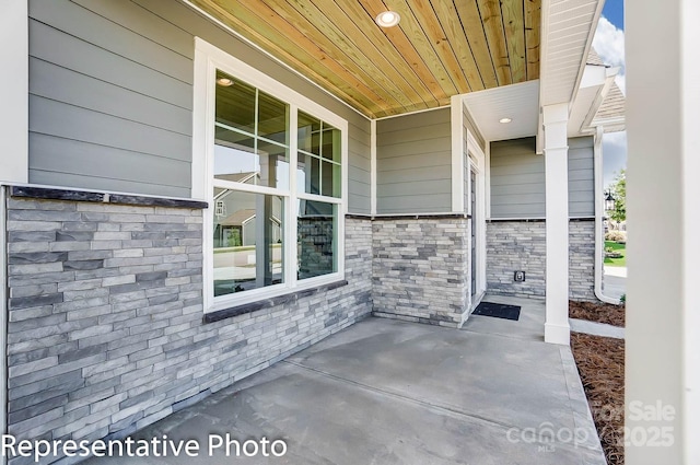 view of patio featuring covered porch