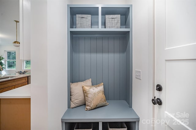 4547 Kings Ct, Hickory, NC 28602 - mudroom with a sink