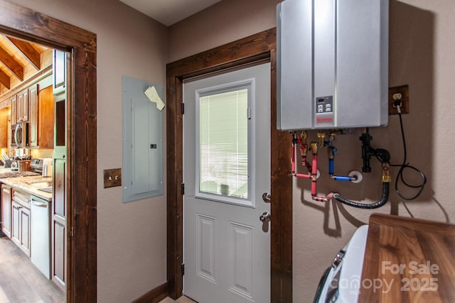 91 Riverview Dr, Robbinsville, NC 28771 - entryway with water heater and electric panel