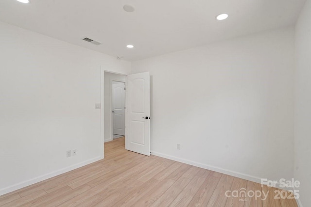 5910 Grosner Pl, Charlotte, NC 28211 - unfurnished room featuring light wood-style floors, baseboards, and recessed lighting