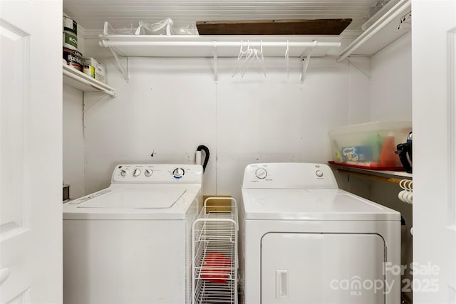 204 S Elm St, Cherryville, NC 28021 - clothes washing area featuring washer and dryer
