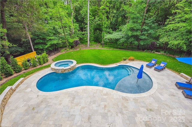 7812 Seton House Ln, Charlotte, NC 28277 - view of swimming pool with a patio, a pool with connected hot tub, and a wooded view