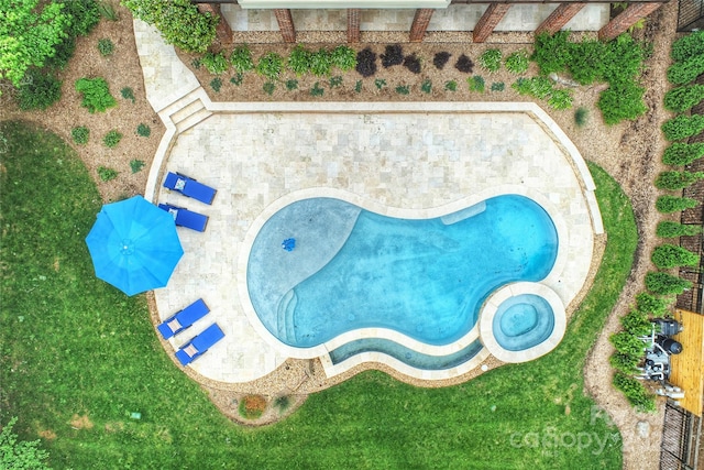 7812 Seton House Ln, Charlotte, NC 28277 - aerial view of a pool area