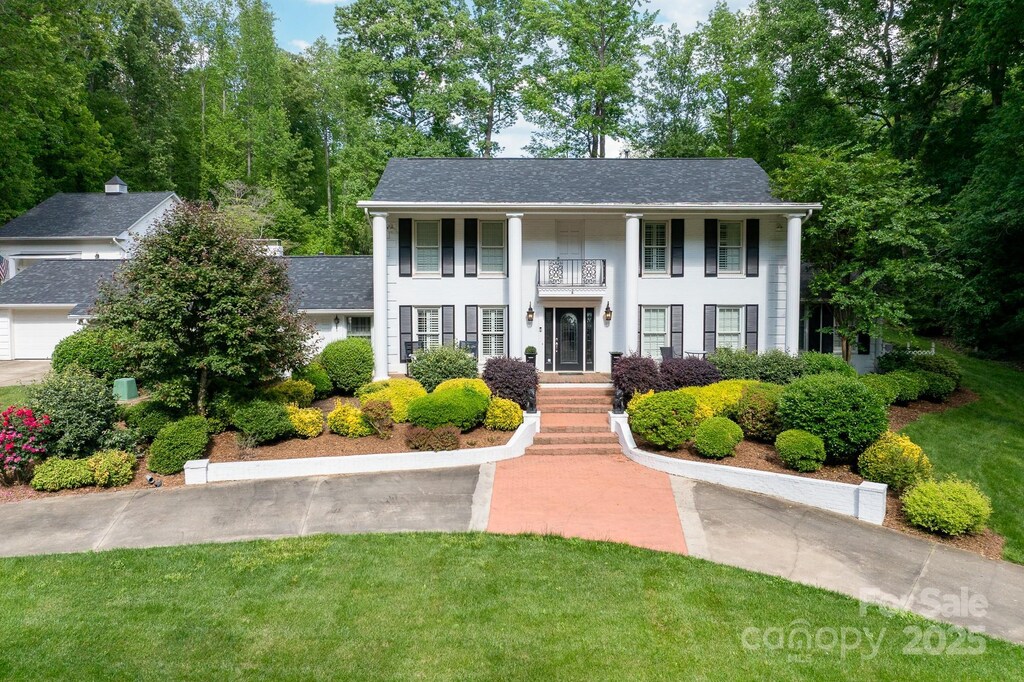 707 Saint Cloud Dr, Statesville, NC 28625 - photo 1