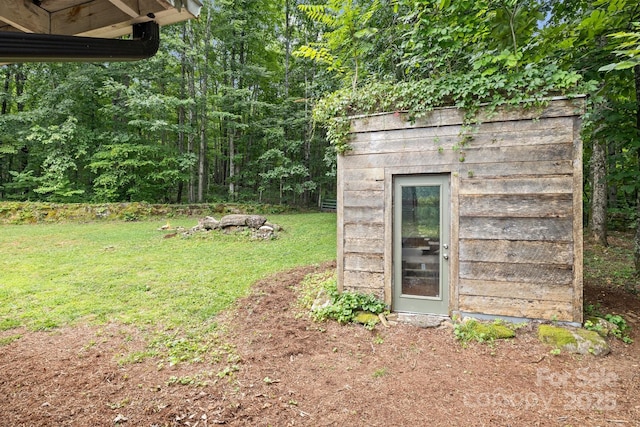 view of outbuilding featuring an outbuilding