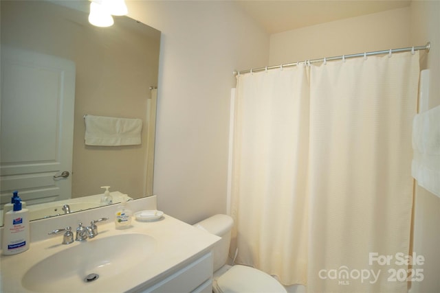 6310 Highland Commons Rd, Charlotte, NC 28269 - bathroom with toilet, vanity, and a shower with curtain