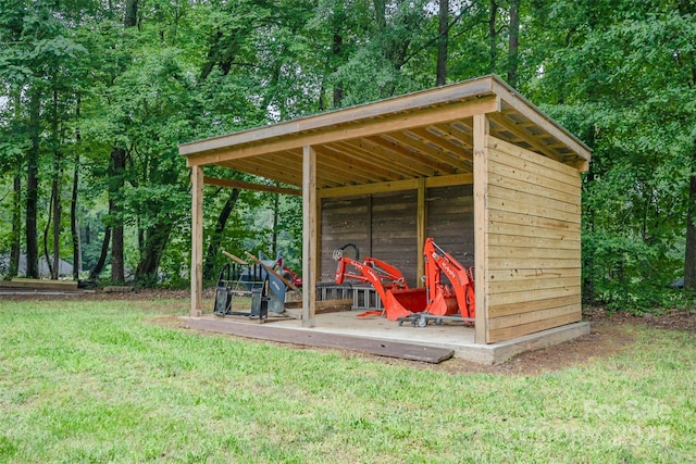 2845 Lakefront Dr, Belmont, NC 28012 - view of outdoor structure featuring an outbuilding and view of wooded area
