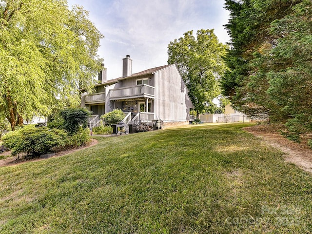 100 Willow Run Dr Unit 26, Gastonia, NC 28056 - view of grassy yard with a balcony
