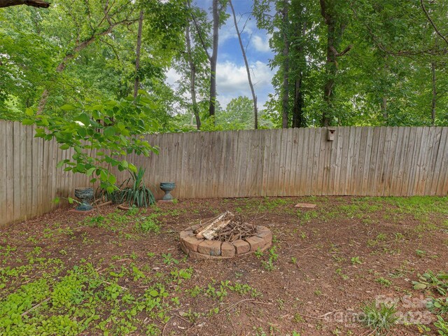 1040 Spring Dr, Gastonia, NC 28052 - photo 35
