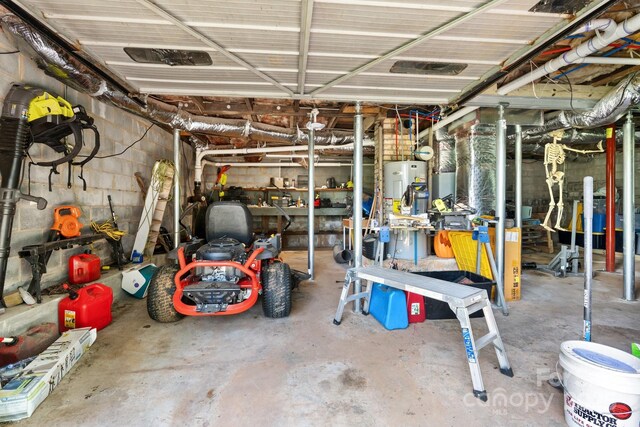 715 Broadway St NW, Lenoir, NC 28645 - view of garage