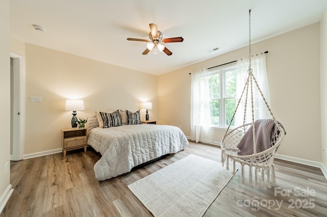 2907 Notchview Ct, Charlotte, NC 28210 - bedroom featuring baseboards and light wood-type flooring