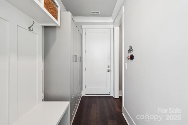 7908 Rea View Ct, Charlotte, NC 28226 - mudroom featuring dark wood-type flooring and baseboards