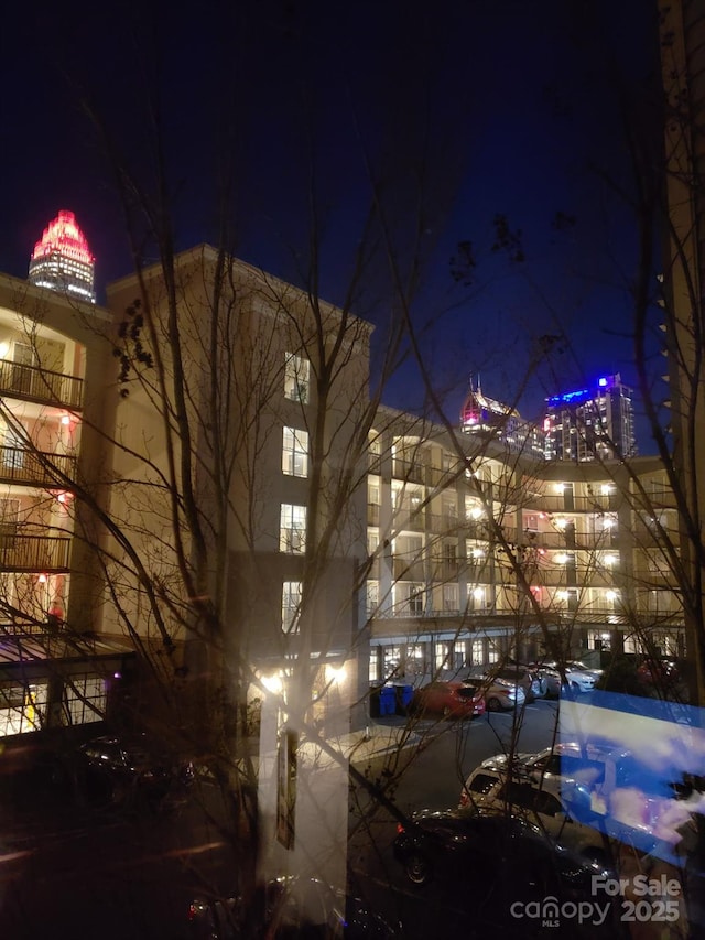 415 W 7th St Unit F, Charlotte, NC 28202 - view of property at twilight