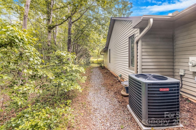 30 Robin Ln, Asheville, NC 28806 - view of side of home with cooling unit