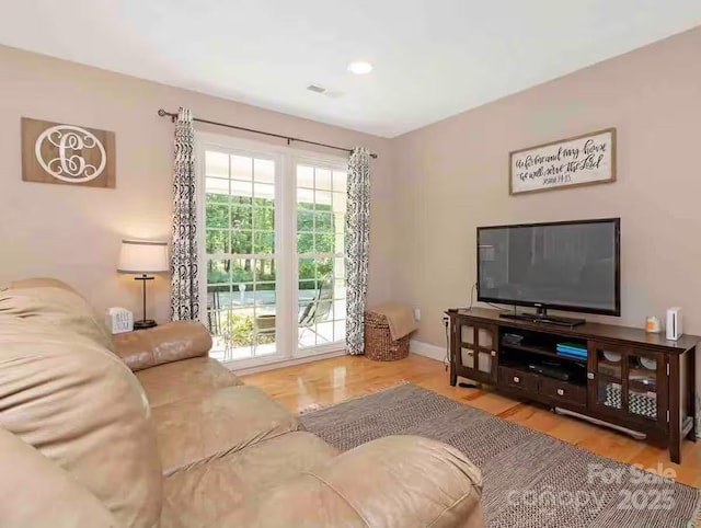 150 Deerwoode Ln, Brevard, NC 28712 - living area featuring wood finished floors and baseboards