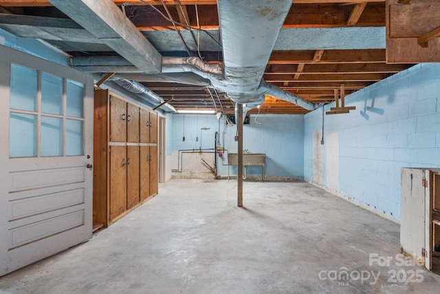view of unfinished basement