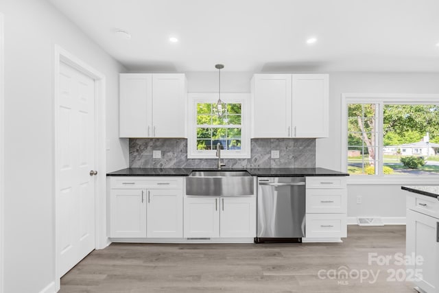 1408 Delview Rd, Cherryville, NC 28021 - kitchen featuring stainless steel dishwasher, plenty of natural light, backsplash, light wood-type flooring, and recessed lighting