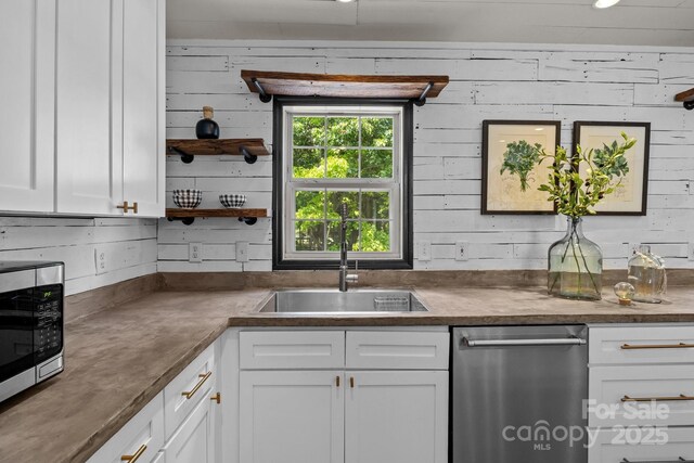 5229 Mt Holly Huntersville Rd, Charlotte, NC 28216 - bar area with stainless steel appliances and a sink