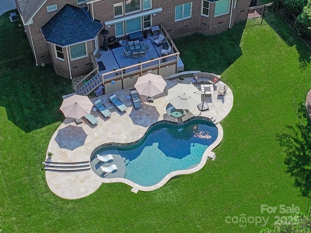 7507 Meadowgate Ln, Waxhaw, NC 28173 - view of subject property with a pool