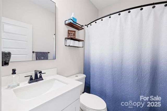 242 Delview Dr, Cherryville, NC 28021 - bathroom with toilet, vanity, and curtained shower