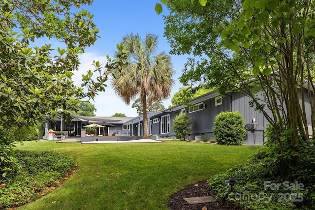 2121 Valencia Ter, Charlotte, NC 28226 - view of green lawn