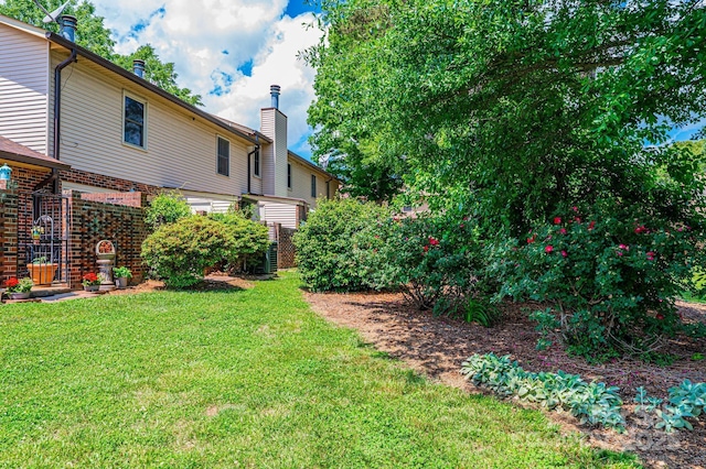 1330 5th St NE Unit 145, Hickory, NC 28601 - view of green lawn
