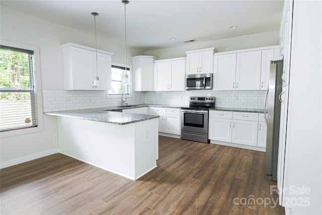 2908 Burgess Dr, Charlotte, NC 28208 - photo 6