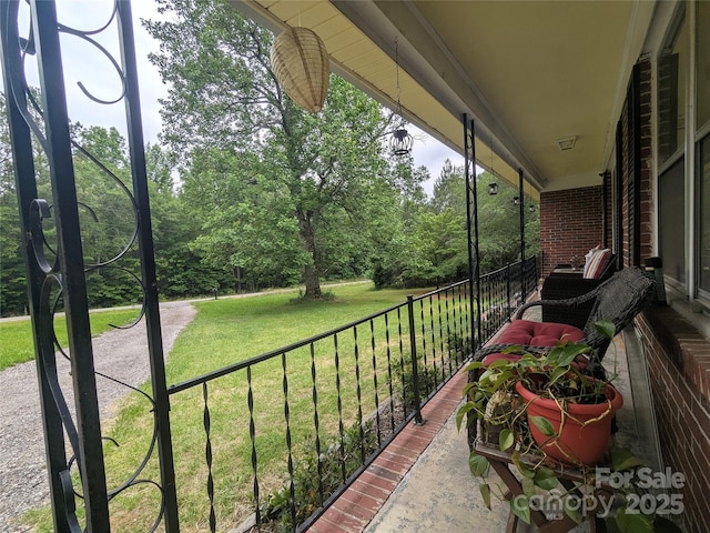 3116 Pilgrim Rd, Chester, SC 29706 - view of porch