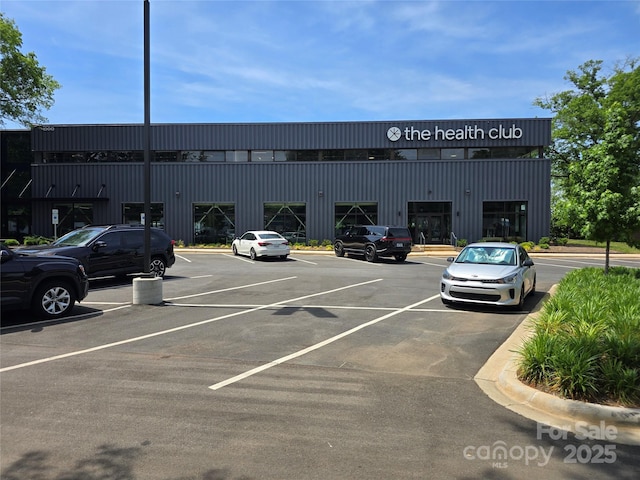 5210 Kelly St, Charlotte, NC 28205 - view of uncovered parking lot